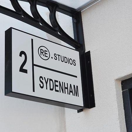 Lovely Studio Apartment With Access For Wheel-Chairs In Sydenham ロンドン エクステリア 写真