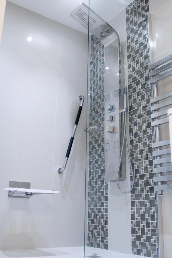 Lovely Studio Apartment With Access For Wheel-Chairs In Sydenham ロンドン エクステリア 写真