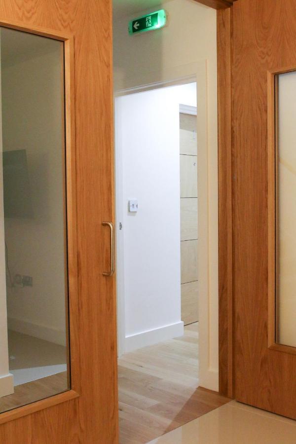 Lovely Studio Apartment With Access For Wheel-Chairs In Sydenham ロンドン エクステリア 写真