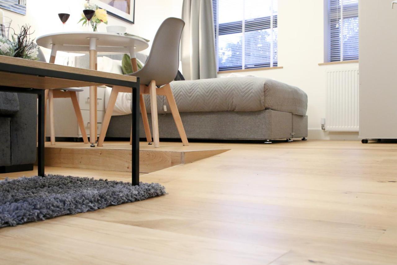 Lovely Studio Apartment With Access For Wheel-Chairs In Sydenham ロンドン エクステリア 写真