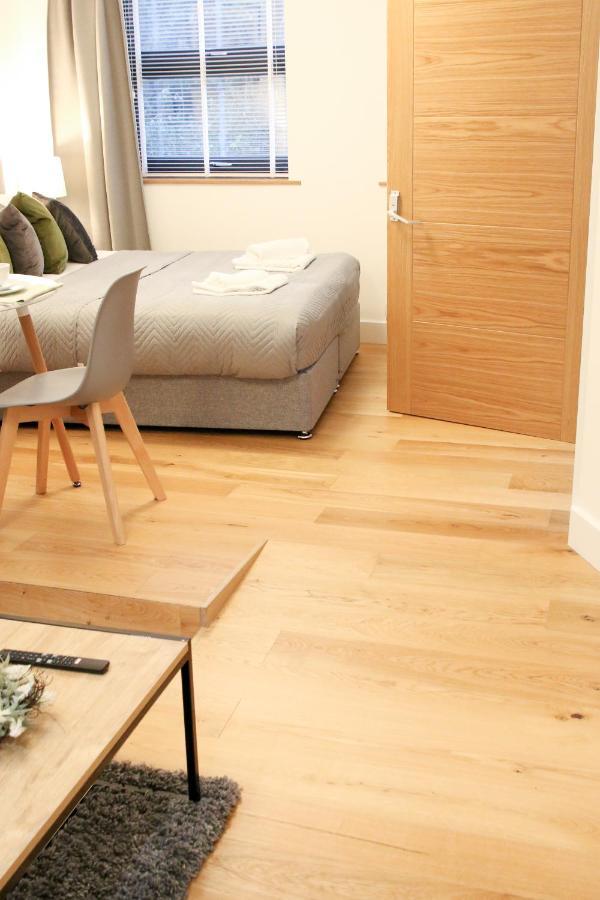 Lovely Studio Apartment With Access For Wheel-Chairs In Sydenham ロンドン エクステリア 写真